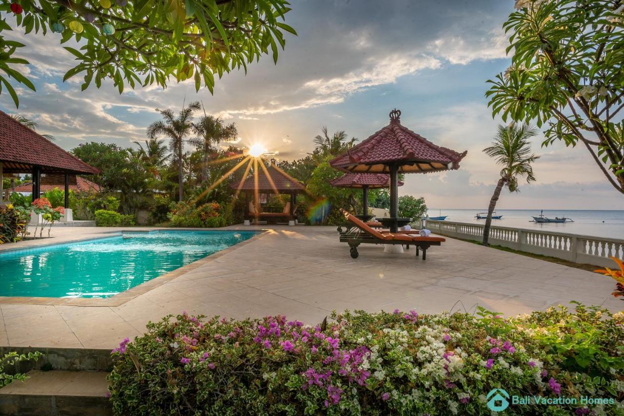 Villa Namaste - Beachfront At Lovina 10P, Pool, Bbq Banjar  Eksteriør billede