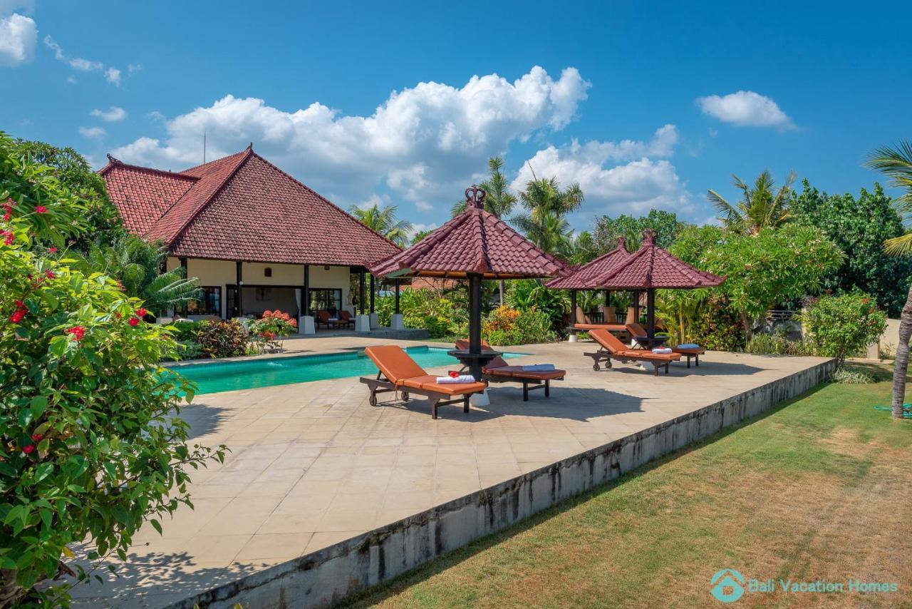 Villa Namaste - Beachfront At Lovina 10P, Pool, Bbq Banjar  Eksteriør billede