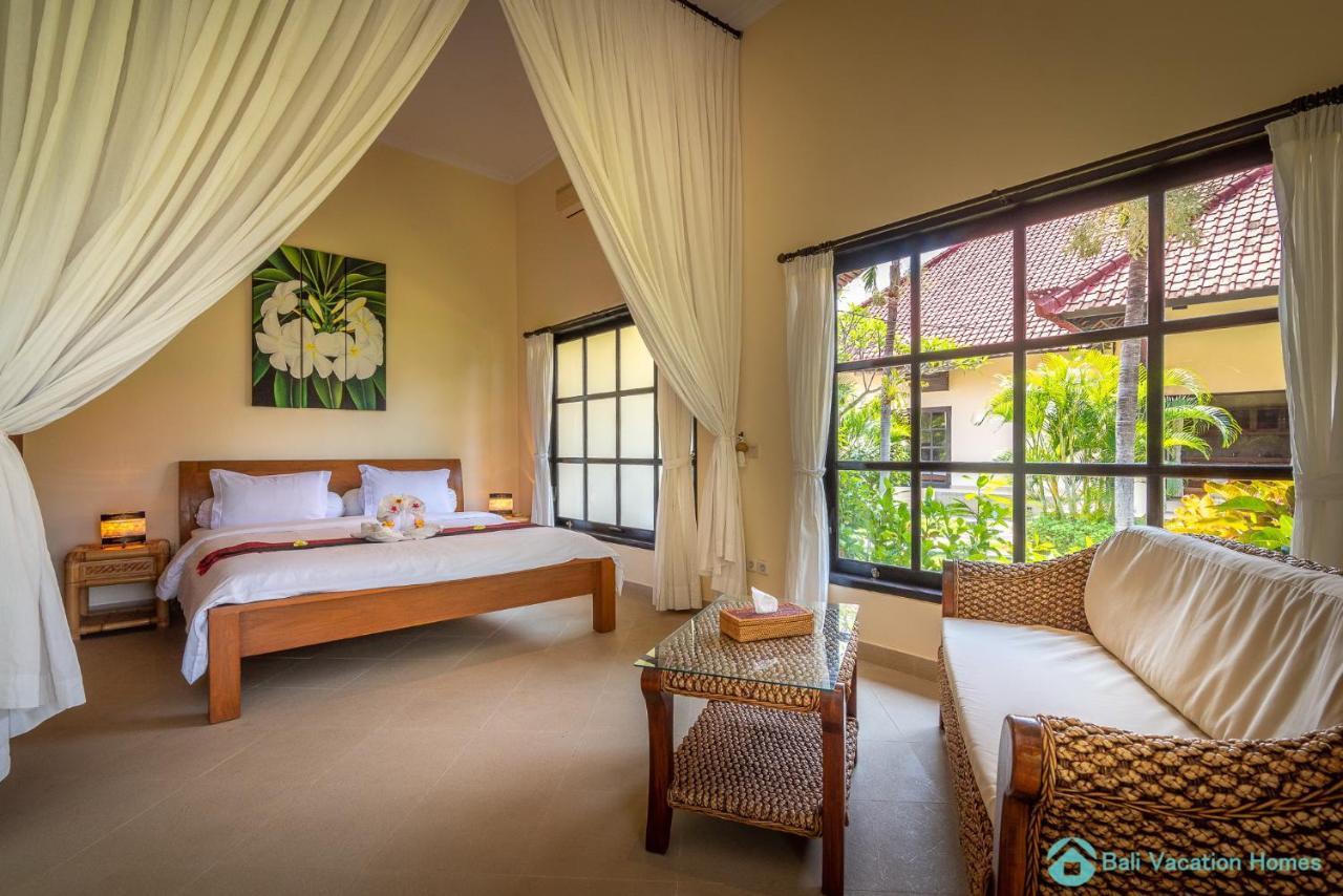 Villa Namaste - Beachfront At Lovina 10P, Pool, Bbq Banjar  Eksteriør billede