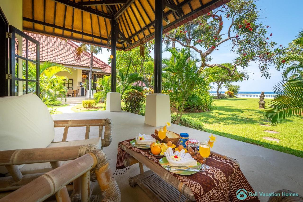 Villa Namaste - Beachfront At Lovina 10P, Pool, Bbq Banjar  Eksteriør billede